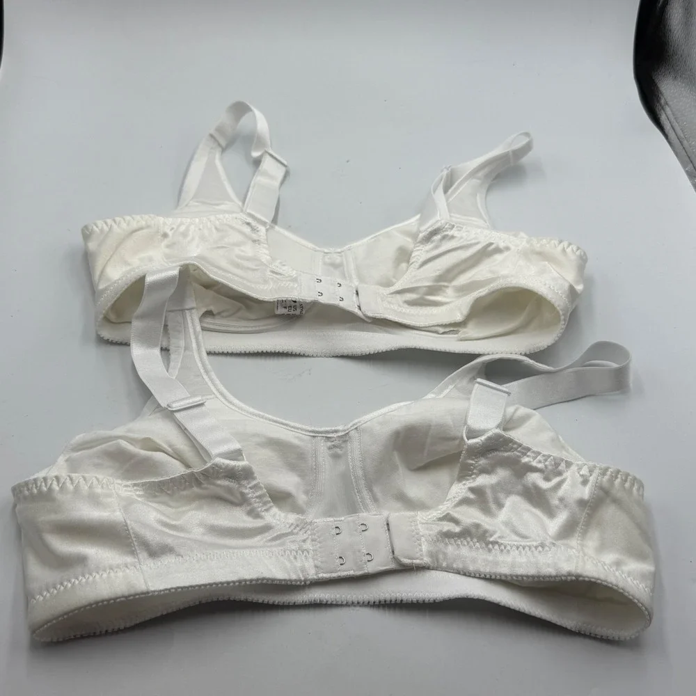 ABC Masectomy Bra Stylr 103 White Floral Jacquard Wireless Set of 2‎ Size 36B